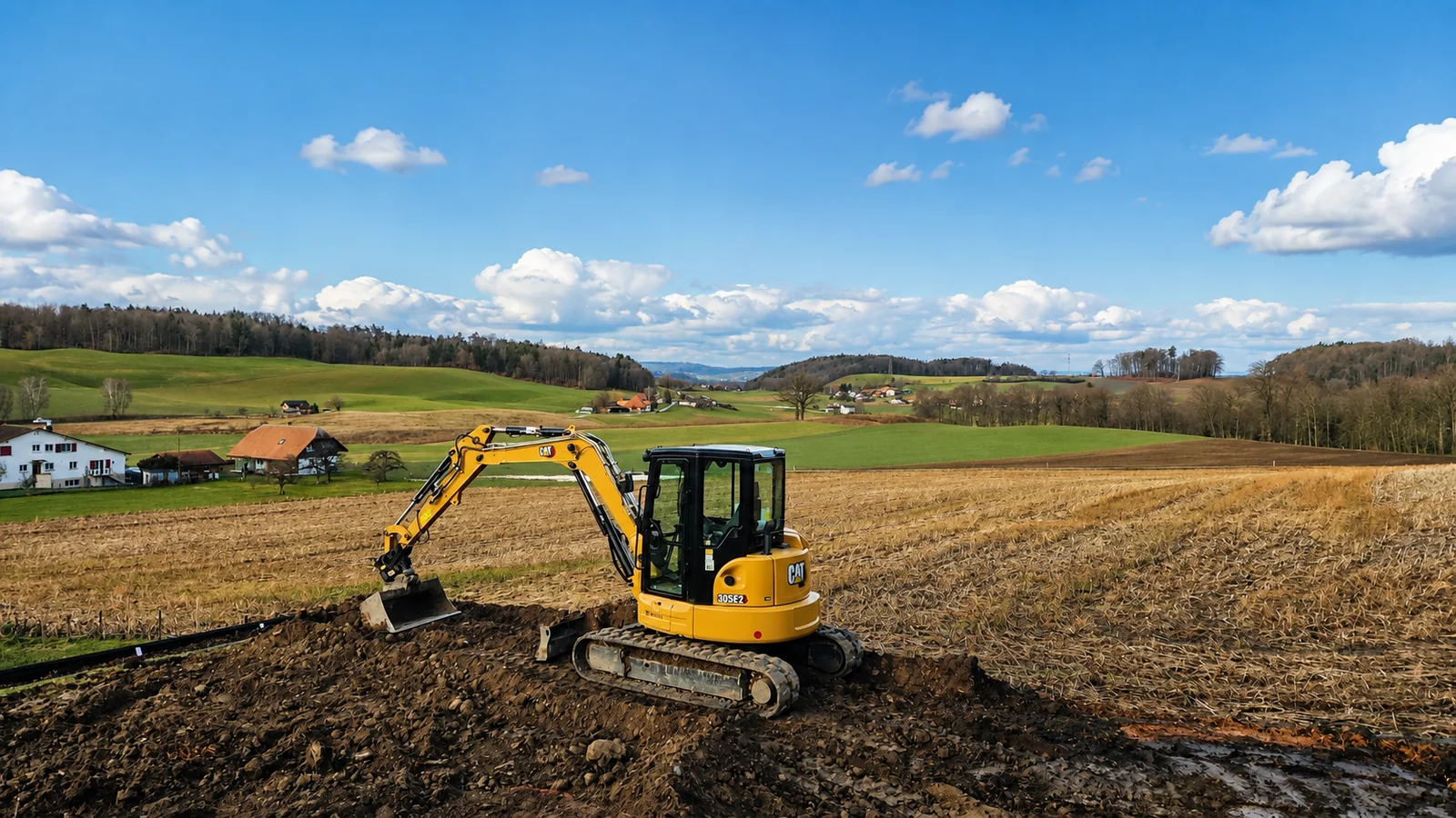 Erdarbeiten mit Bagger von Pool Service Stritt in der Region Tafers