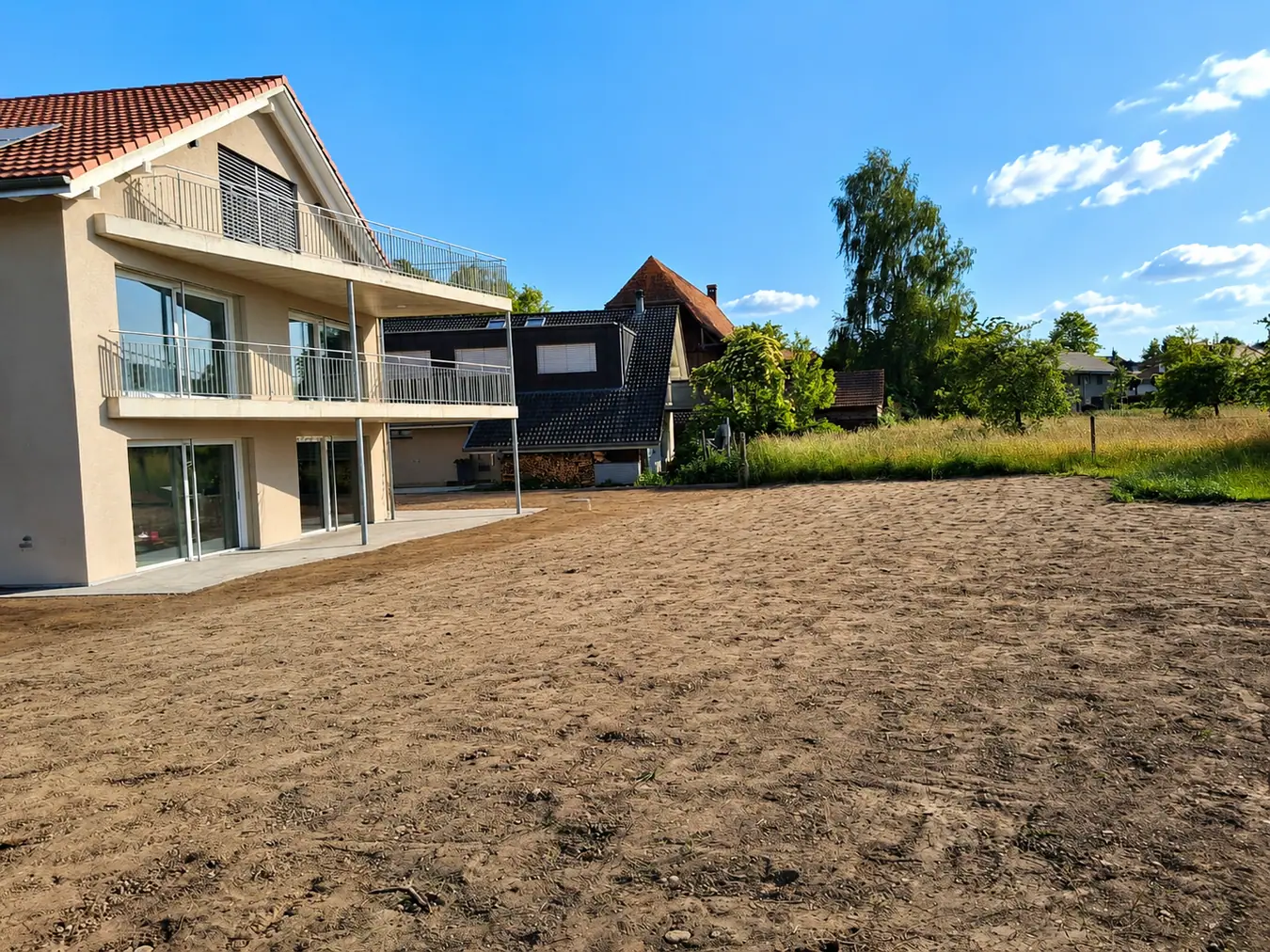 Vorbereitete Umgebung am Wohnhaus – Pool Service Stritt
